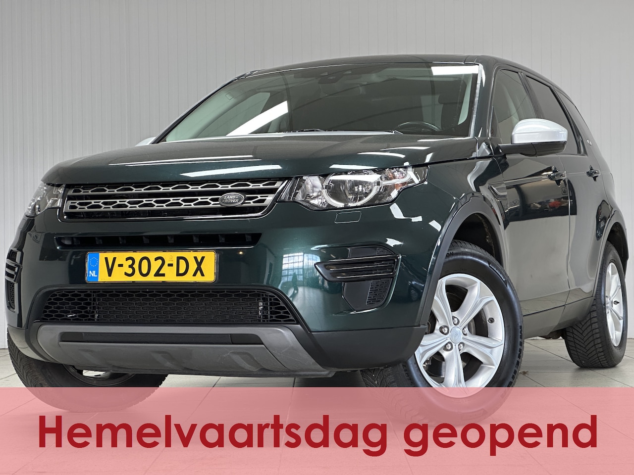 Land Rover Discovery Sport - 2.0 TD4 SE Grijs Kenteken!/ Automaat!/ Trekhaak/ Lane-Assist./ Navi/ Clima/ Cruise/ Elek. - AutoWereld.nl