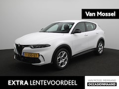 Alfa Romeo Tonale - 1.5T Hybrid Sprint | Navigatie | Parkeersensoren voor + Achter | Apple Carplay / Android a