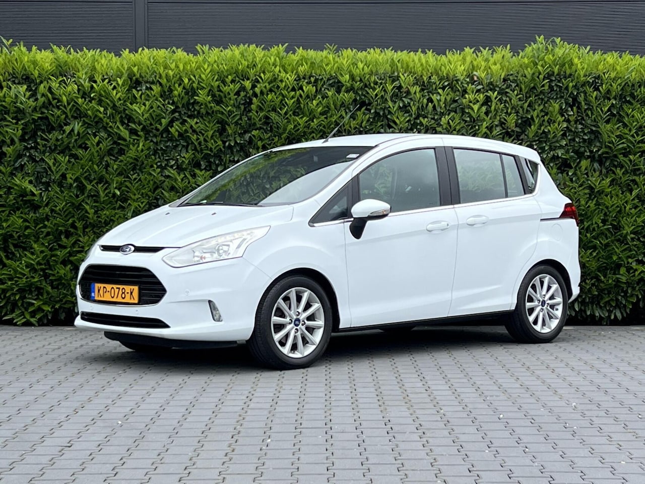 Ford B-Max - 1.0 EcoBoost Titanium 1.0 EcoBoost Titanium, NL AUTO, NAP LOGISCH, NAVIGATIE, CRUISE CONTROL, CLIMATE CONTROL, C - AutoWereld.nl