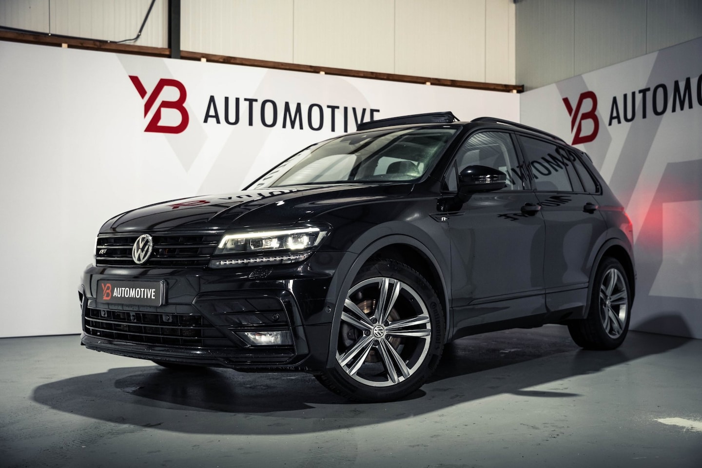 Volkswagen Tiguan - 2.0 TDI Comfortline Business R 2.0 TDI Comfortline Business R - AutoWereld.nl