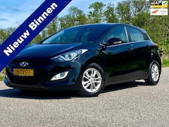 Hyundai i30 - 1.6 GDI i-Vision 5DRS NAVI CAMERA NAP Airco 135PK Goed Onderhouden