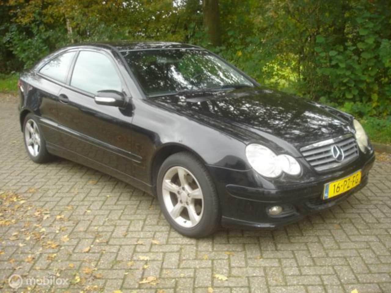 Mercedes-Benz C-klasse Sportcoupé - 200 CDI 6 bak Airco APK 11-2024 - AutoWereld.nl