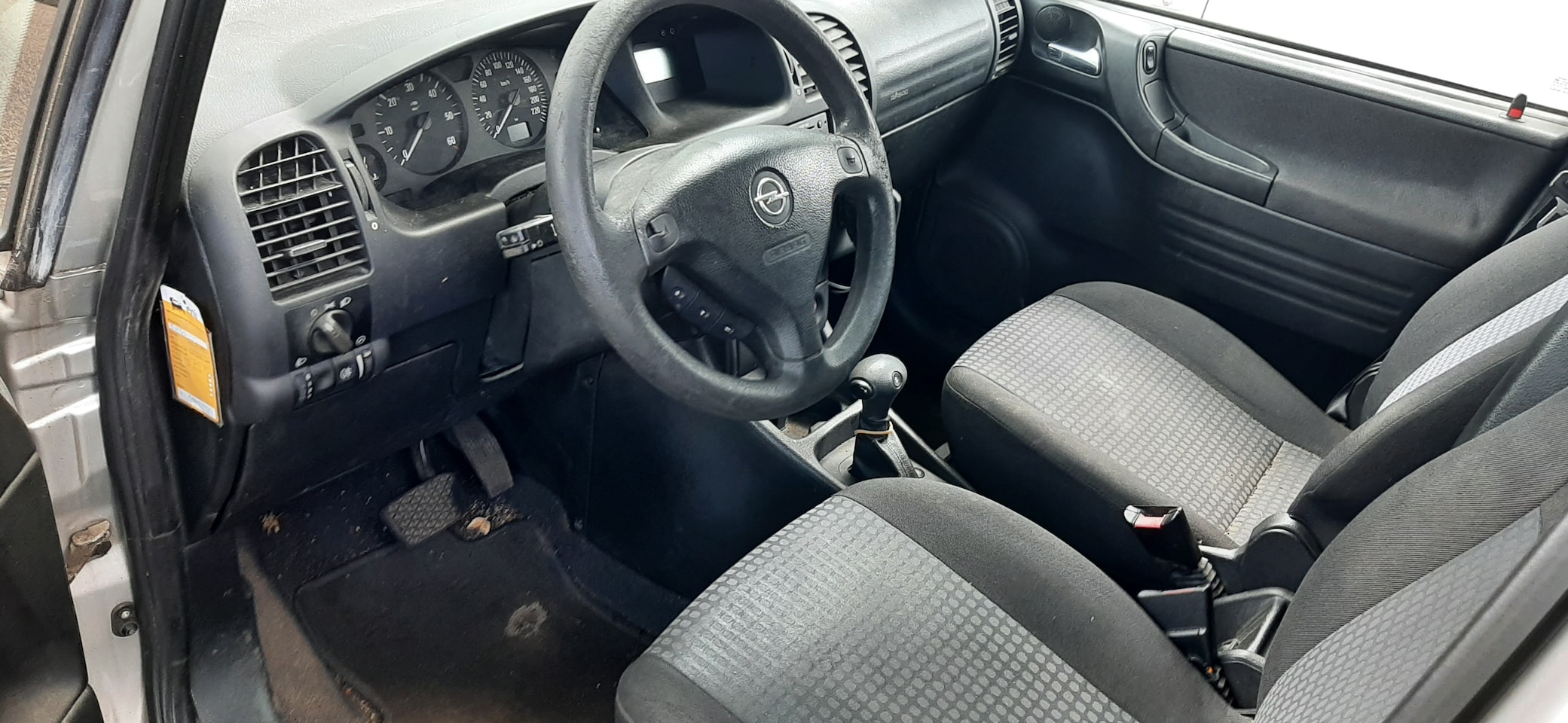 Opel Zafira - 2.0-16V DTi - AutoWereld.nl