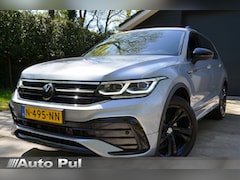 Volkswagen Tiguan Allspace - 1.5 TSI R-Line Business+ 7 Persoons. Automaat/Navi/Pdc/Ecc/Achteruitrijcamera/Panoramadak/