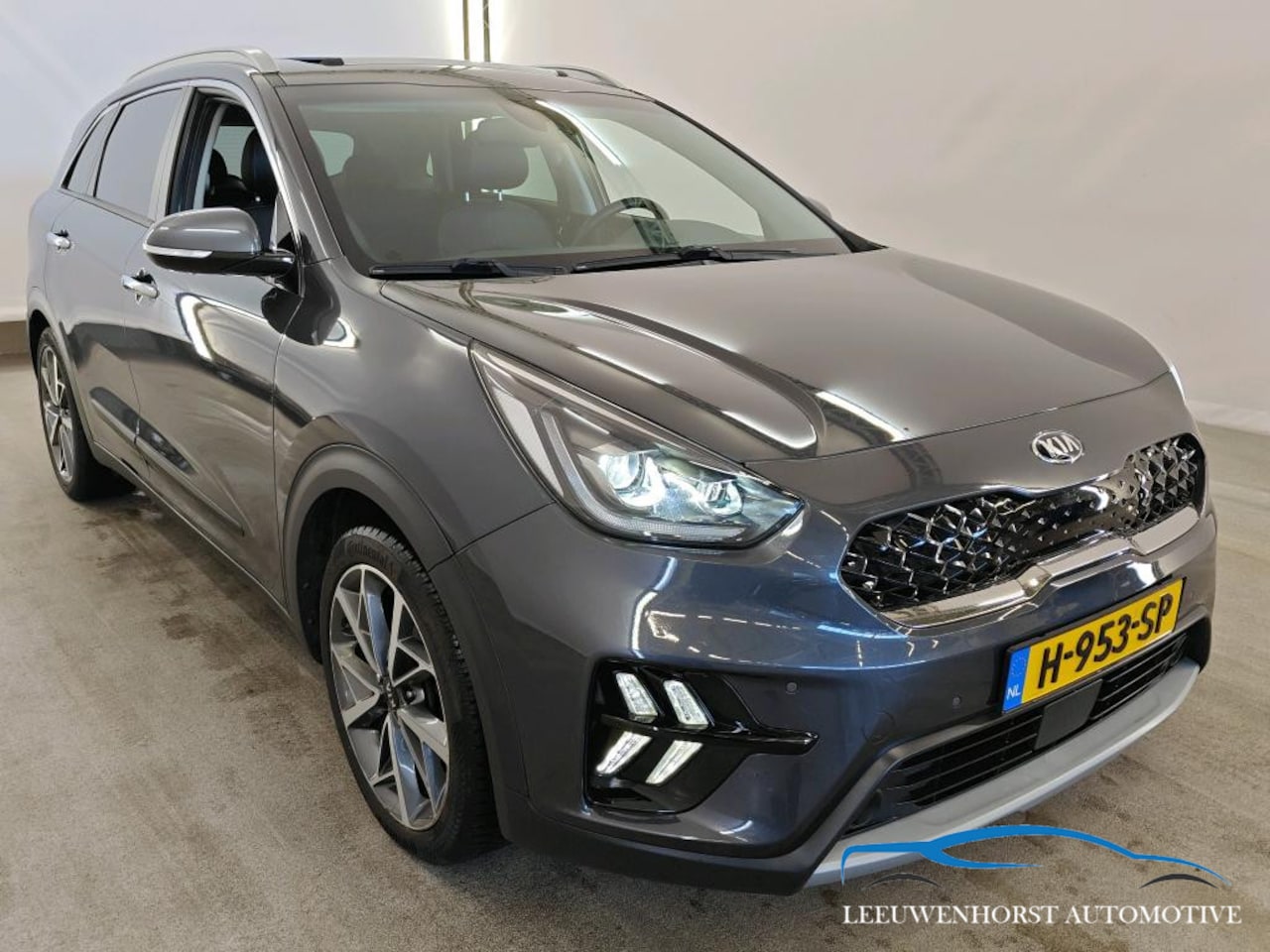 Kia Niro - 1.6 GDi Hybrid ExecutiveLine 1.6 GDi Hybrid ExecutiveLine, camera, leer, schuif/kanteldak, afneembare trekhaak, NL- dea - AutoWereld.nl