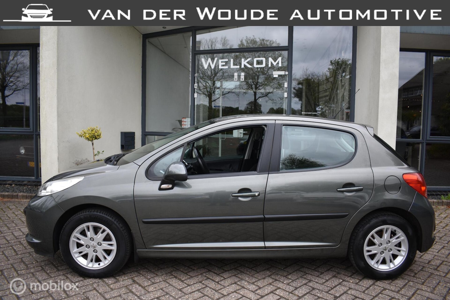 Peugeot 207 - 1.6 VTi Sublime 1.6 VTi Sublime 5DRS, Airco|Cruise|105 DKM. NAP! - AutoWereld.nl