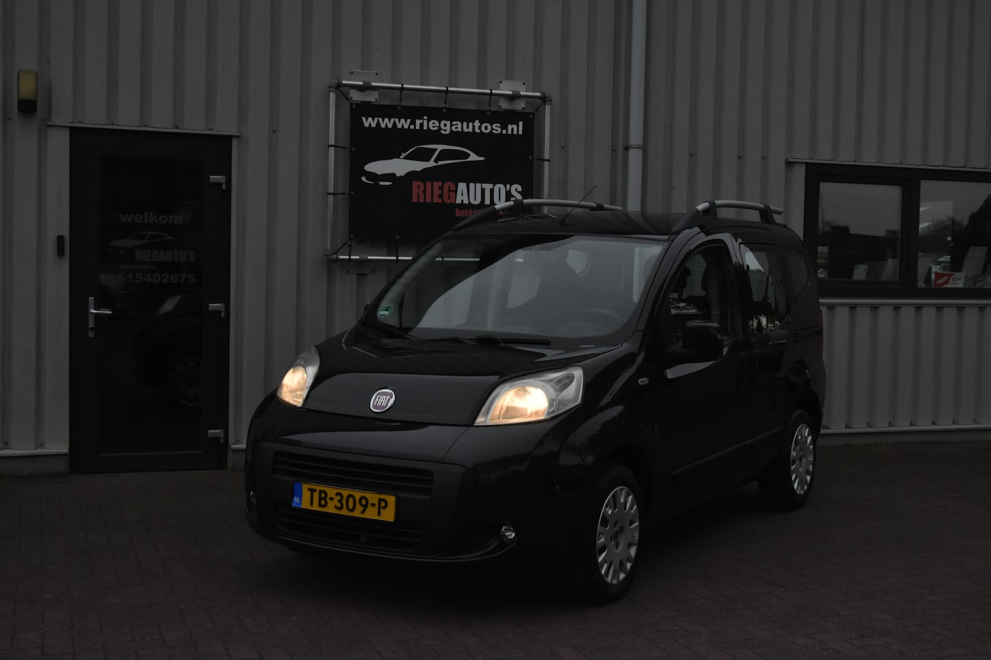 Fiat Qubo - 1.4 Active. Schuifdeur links en rechts!, PDC, koude Airco! - AutoWereld.nl