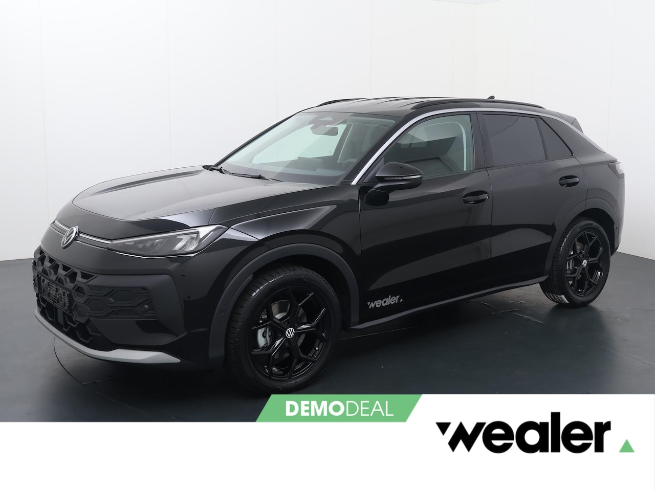Volkswagen T-Roc - 1.5 eTsi 116pk DSG Life First Edition | 18" Black Huntsville velgen | Stoel- & stuurwielve - AutoWereld.nl