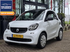 Smart Fortwo - EQ Essential 18 kWh | SOH 89% | Climate Control | Navigatie | Cruise Control | Electr. ram