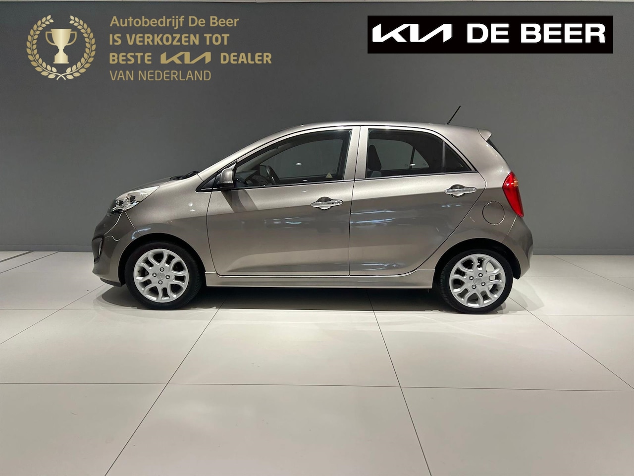 Kia Picanto - 1.0 CVVT 69 PK 5D Super Pack Clima LMV LED - AutoWereld.nl
