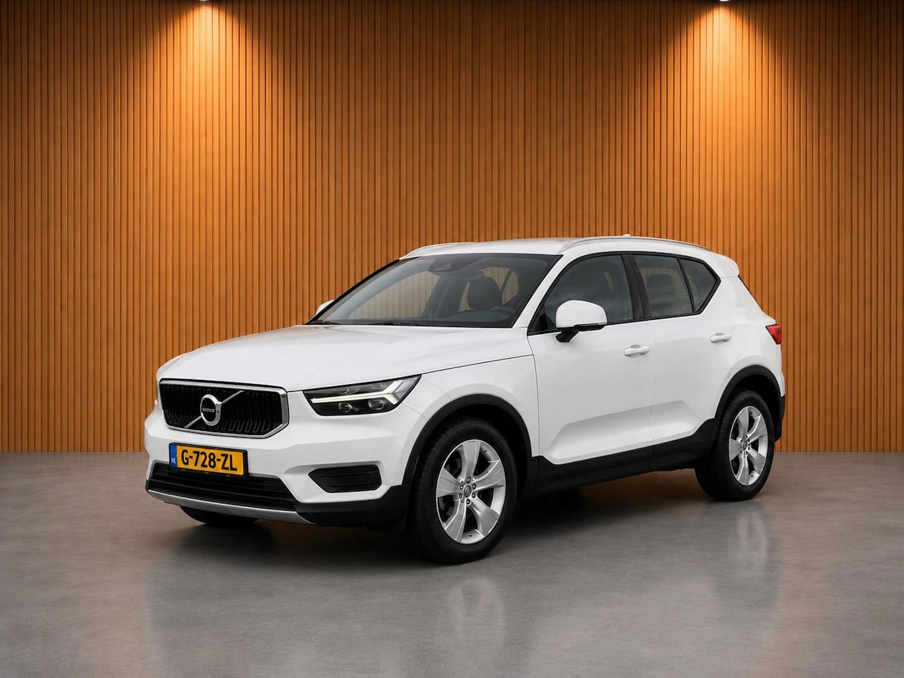 Volvo XC40 - 1.5 T3 Momentum Pro 1.5 T3 Momentum Pro - AutoWereld.nl