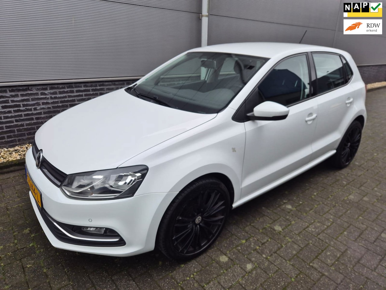 Volkswagen Polo - 1.2 TSI Comfortline - nap - apk 28-1-2027 - - AutoWereld.nl