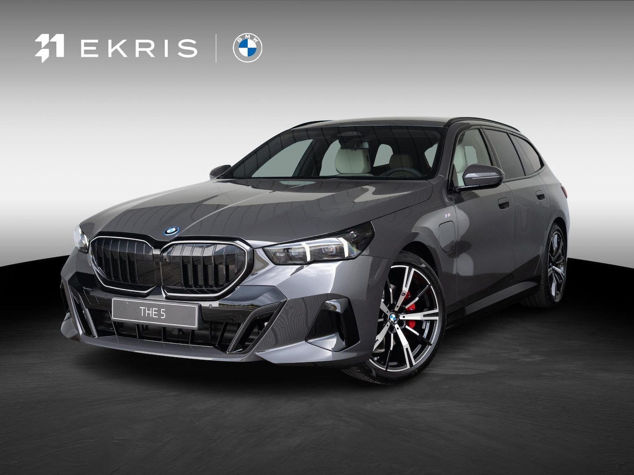 BMW 5-serie Touring - 530e M Sportpakket Pro | Individual Lak | Innovation Pack | Comfort Pack | Elektr. Trekhaa - AutoWereld.nl
