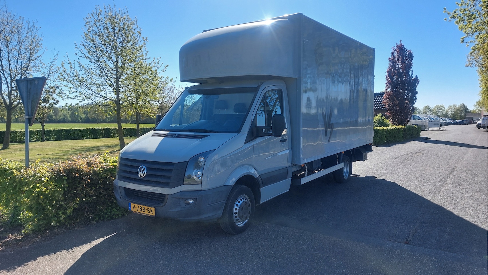 Volkswagen Crafter - 50 2.0 TDI L3H1 AIRCO/NAVI/LAADKLEP BJ 2016 - AutoWereld.nl