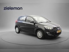 Hyundai i20 - 1.2i First Edition 5 Deurs - Airco, Lichtmetalen Velgen