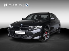 BMW 3-serie - Sedan 330e | M Sportpakket Pro | Verwarmd Stuurwiel | Comfort Access | Achteruitrijcamera