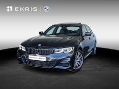 BMW 3-serie - Sedan 330e | M Sport | Innovationspakket | Comfort Access | Achteruitrijcamera | Schuif-/k