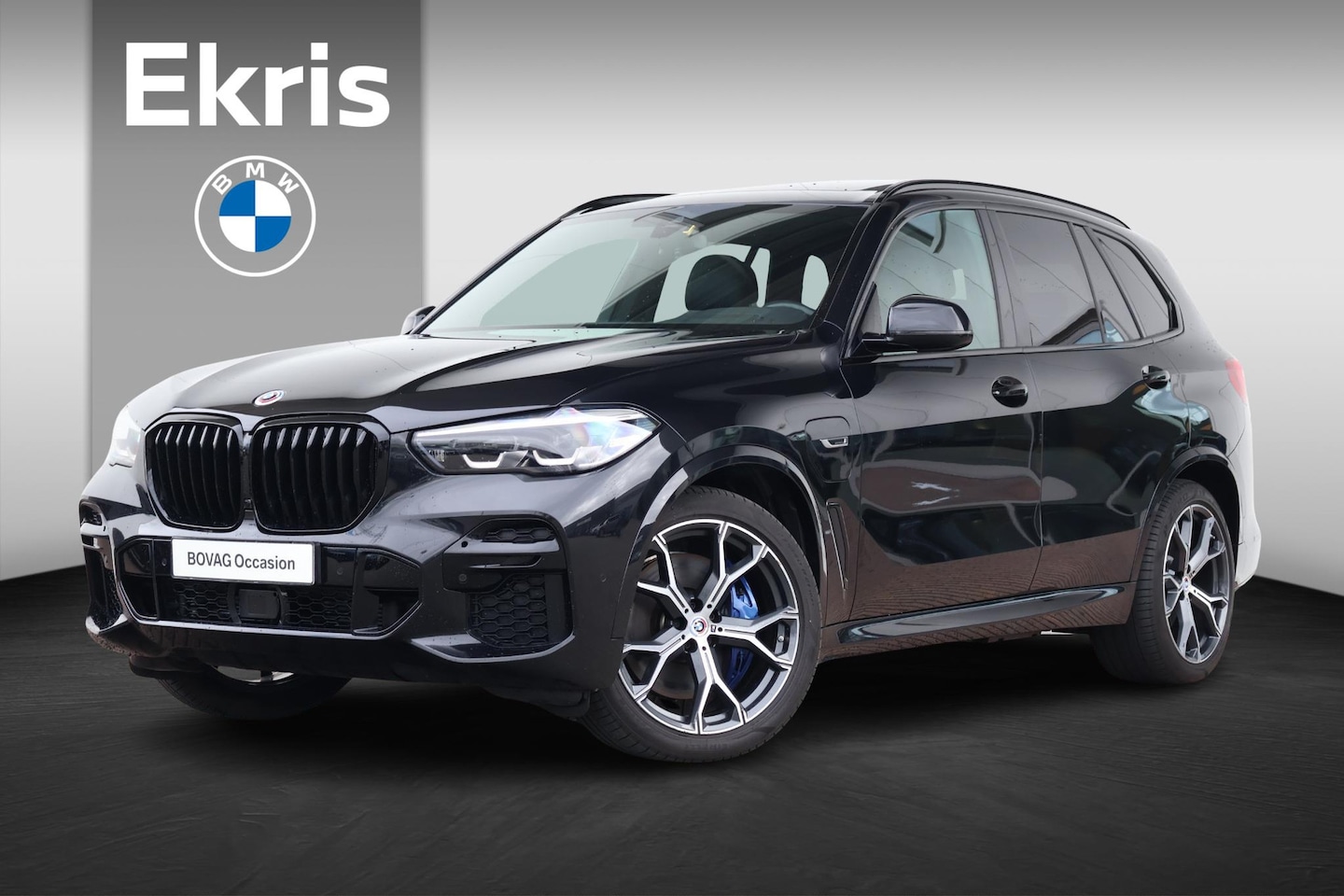 BMW X5 - xDrive45e High Executive M Sportpakket/ Trekhaak/ Panoramadak/ Stoelverwarming Voor-Achter - AutoWereld.nl