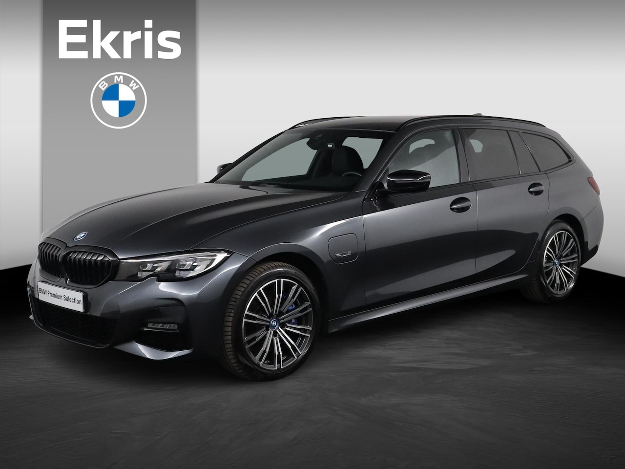 BMW 3-serie Touring - 330e xDrive | M sportpakket | Stoelverwarming | Driving Assistant | M Adaptief onderstel | - AutoWereld.nl