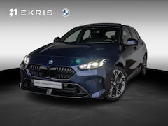 BMW 1-serie - 120 | M Sportpakket Pro | Premium Pack | Harman-Kardon | Verwarmd Stuurwiel | Comfort Acce