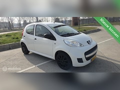 Peugeot 107 - 1.0-12V 5 deurts/lm-velgen/audio/etc