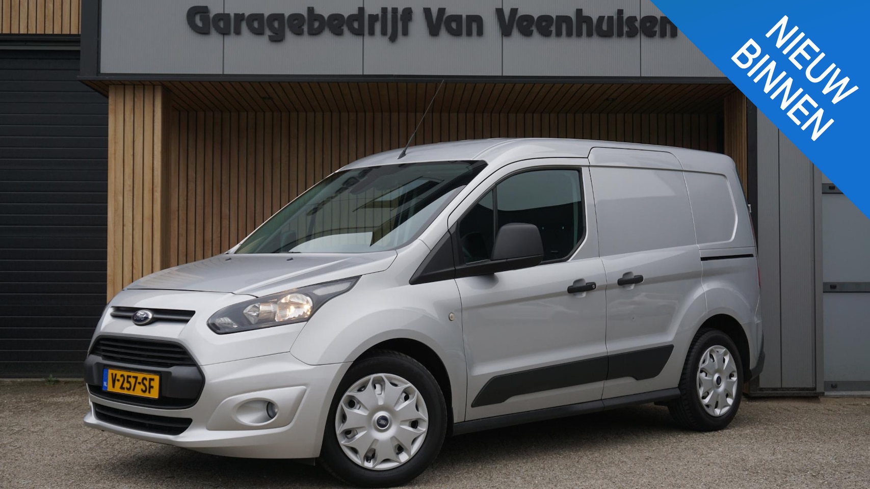 Ford Transit Connect - 1.6 TDCI 95pk L1 Trend 3-Zits  2x Schuifdeur Airco Trekhaak 70490km! *NL auto* - AutoWereld.nl