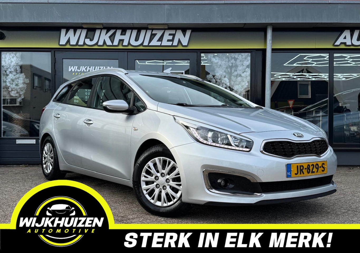 Kia Cee'd Sportswagon - 1.6 CRDi Business Navigator met Airco !!! Navigatie !!! Cruise !!! Nap !!! - AutoWereld.nl