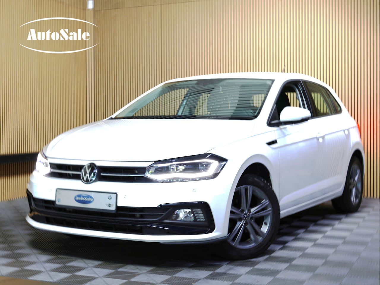 Volkswagen Polo - 1.0 TSI Highline Busines R DSG NAVI AIRCO CAMERA PDC "20 - AutoWereld.nl