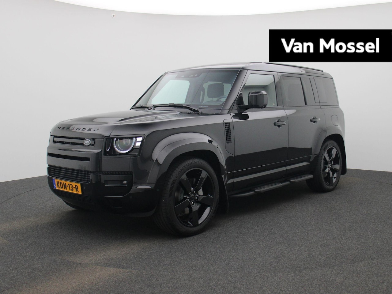Land Rover Defender 110 - 2.0 P300e 110 X-Dynamic HSE | QuickSilver uitlaat | Treeplanken | wielkastverbreders - AutoWereld.nl