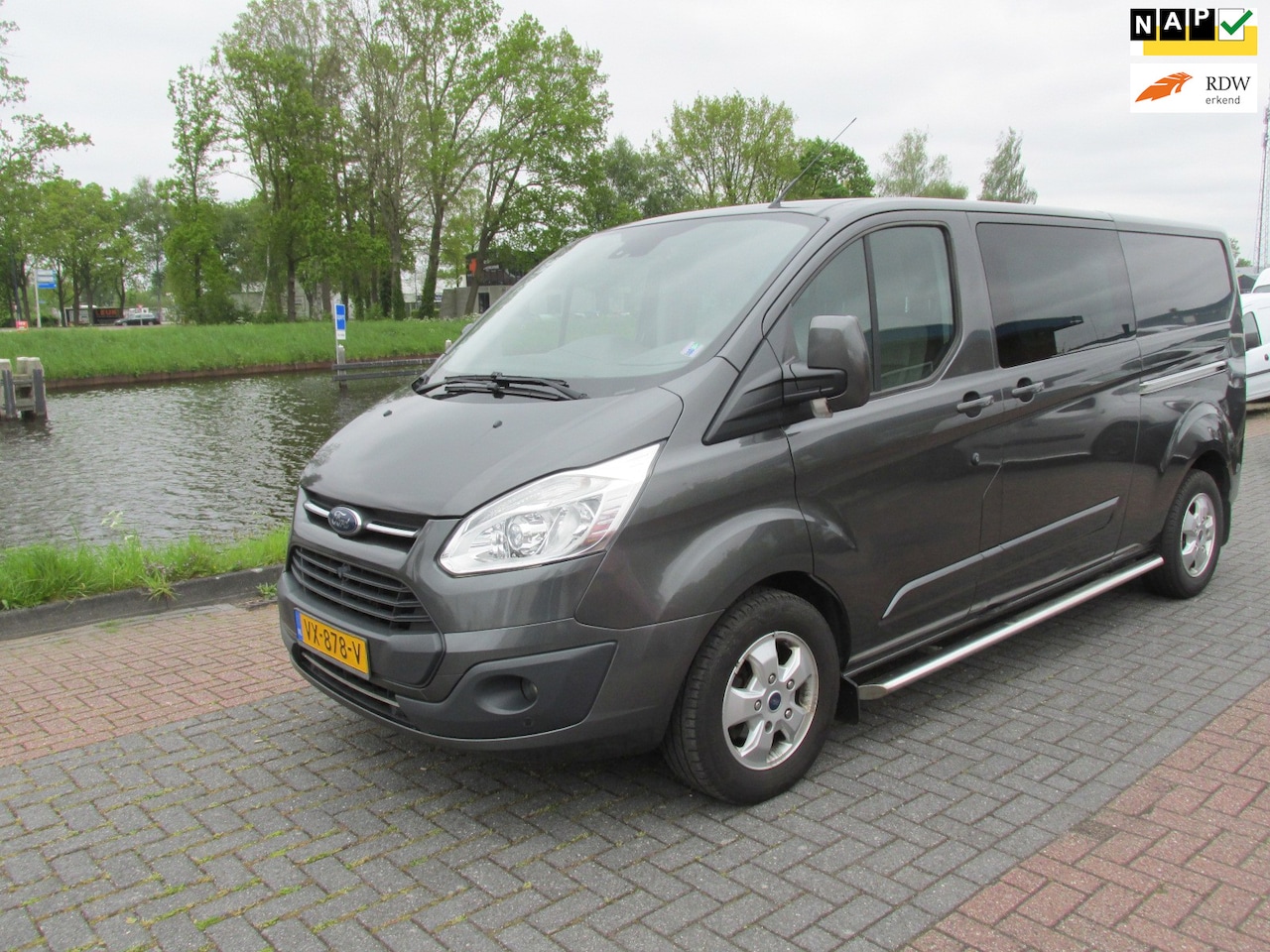 Ford Transit Custom - 290 2.0 TDCI L2H1 170 pk Limited dubbele cabine schuifdeur L + R - AutoWereld.nl