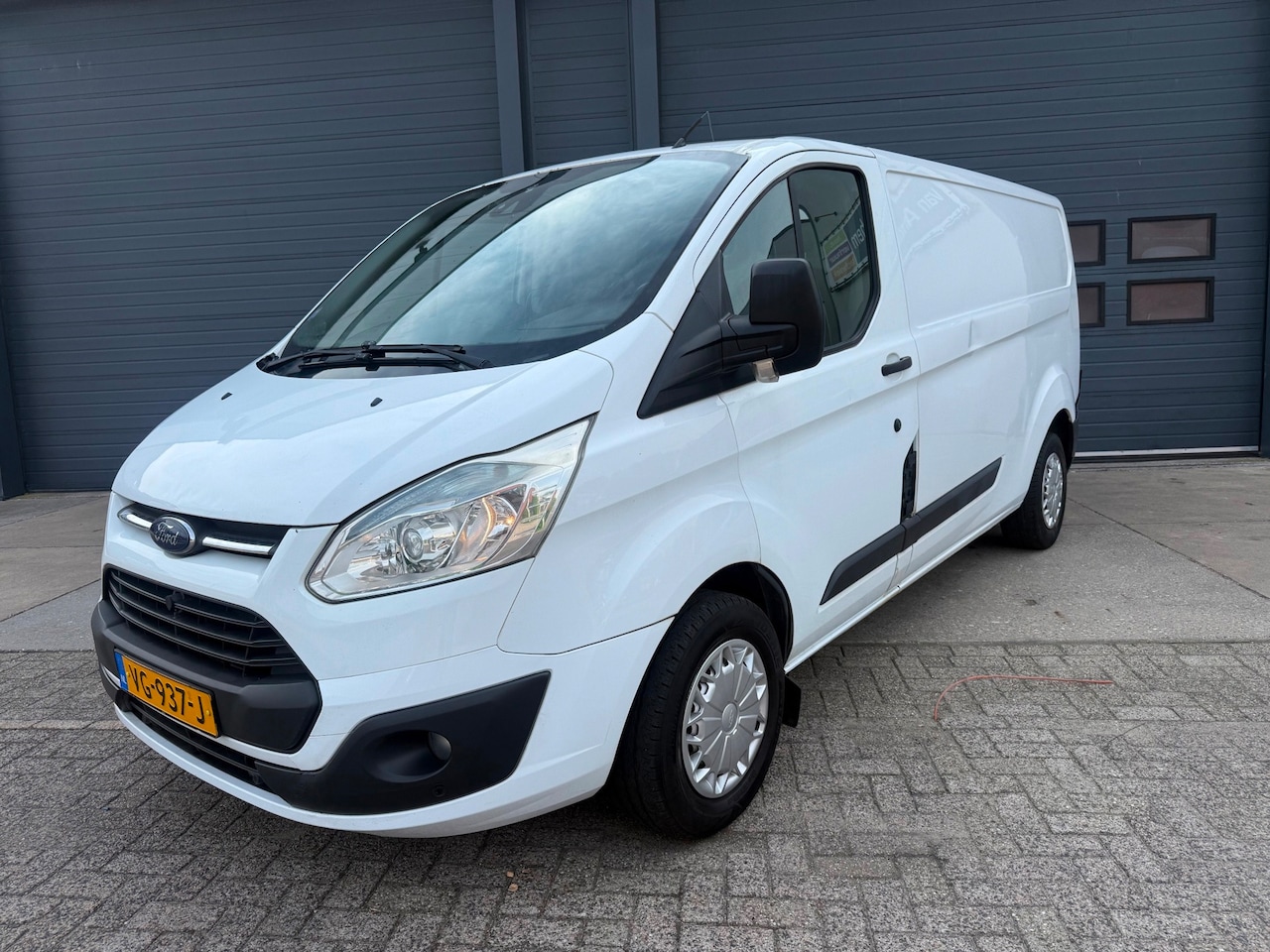Ford Transit Custom - 290 2.2 TDCI L2H1 Trend 290 2.2 TDCI L2H1 Trend - AutoWereld.nl