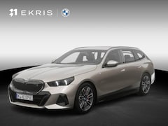 BMW i5 Touring - eDrive40 M Sport Edition | M Sport package | M Sport package Pro | Lentevoordeel