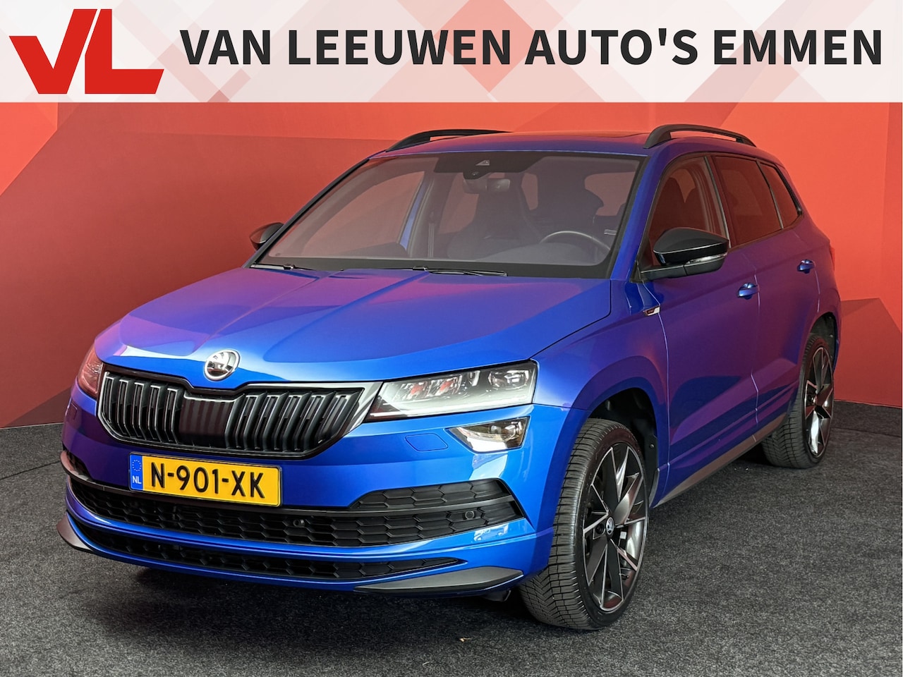 Skoda Karoq - 1.5 TSI ACT Sportline Business | Stoel/Stuur -verwarming | Pano | Trekhaak | - AutoWereld.nl