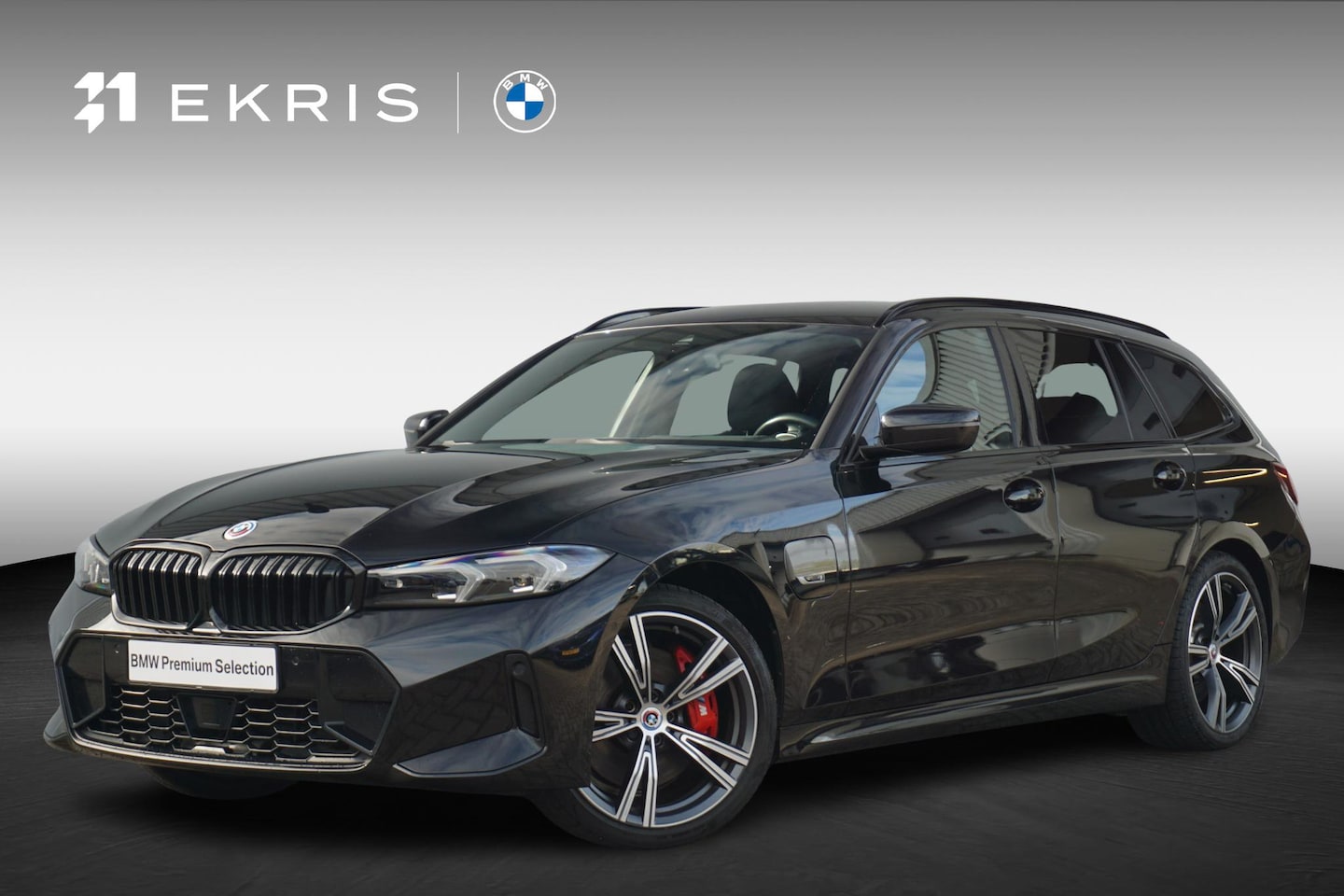 BMW 3-serie Touring - 320e M Sportpakket Pro 19'' / Active Cruise Control / HiFi System / Elektrisch verstelbare - AutoWereld.nl