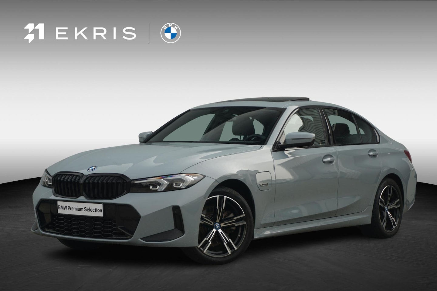 BMW 3-serie - 330e M Sport | Schuif-kanteldak / HIFI / 18 Inch / Achteruitrijcamera / Stoelverwarming - AutoWereld.nl
