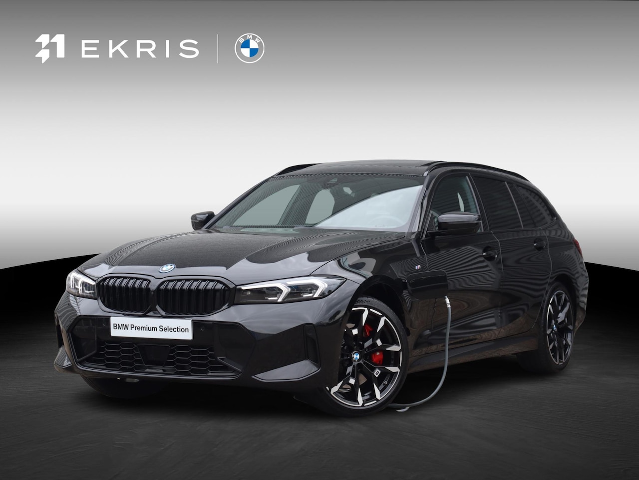 BMW 3-serie Touring - 330e | M Sportpakket Pro | Panodak | Trekhaak | Harman Kardon | Parking Assistant Plus | A - AutoWereld.nl