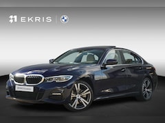 BMW 3-serie - Sedan 320e High Executive M Sportpakket 19'' / Schuif-/kanteldak / Elektrisch verstelbare