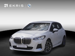 BMW 2-serie Active Tourer - 218i M Sportpakket | 17 inch LM M Dubbelspaak | Achteruitrijcamera | Parking Assistant | A
