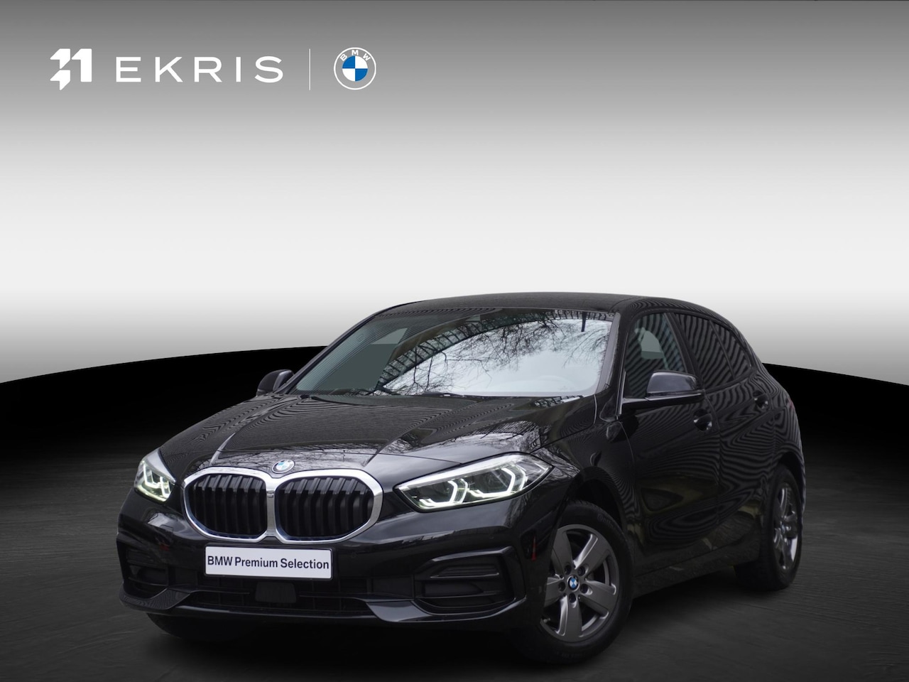BMW 1-serie - 118i Trekhaak met afneembare kogel | Achteruitrijcamera | 17 inch LM Multispaak (Styling 5 - AutoWereld.nl