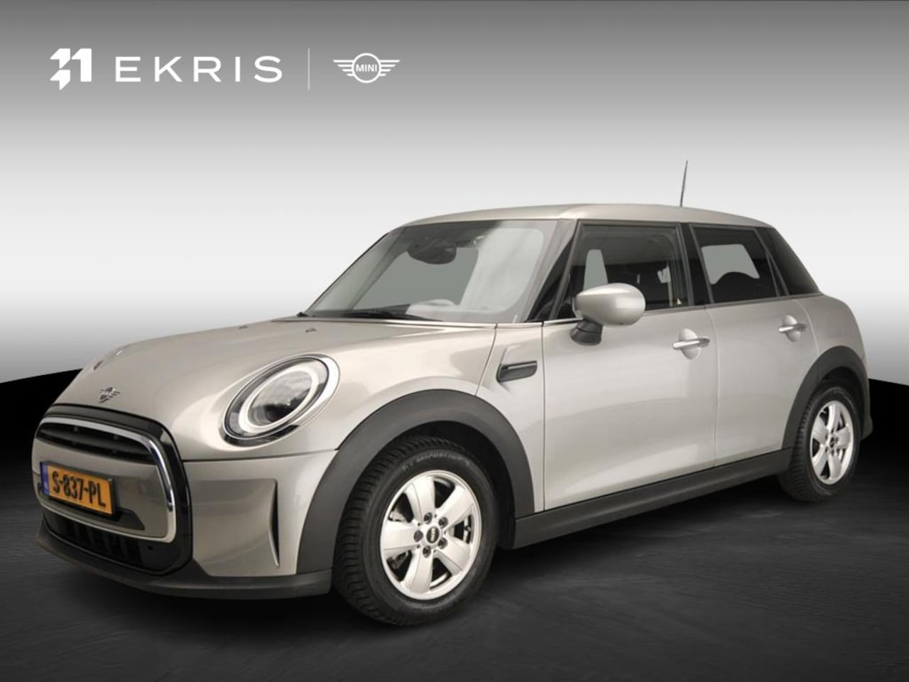MINI Cooper - 5-deurs C Automaat / PDC / Climate / Cruise / LED / Getint glas / Alu wielen - AutoWereld.nl