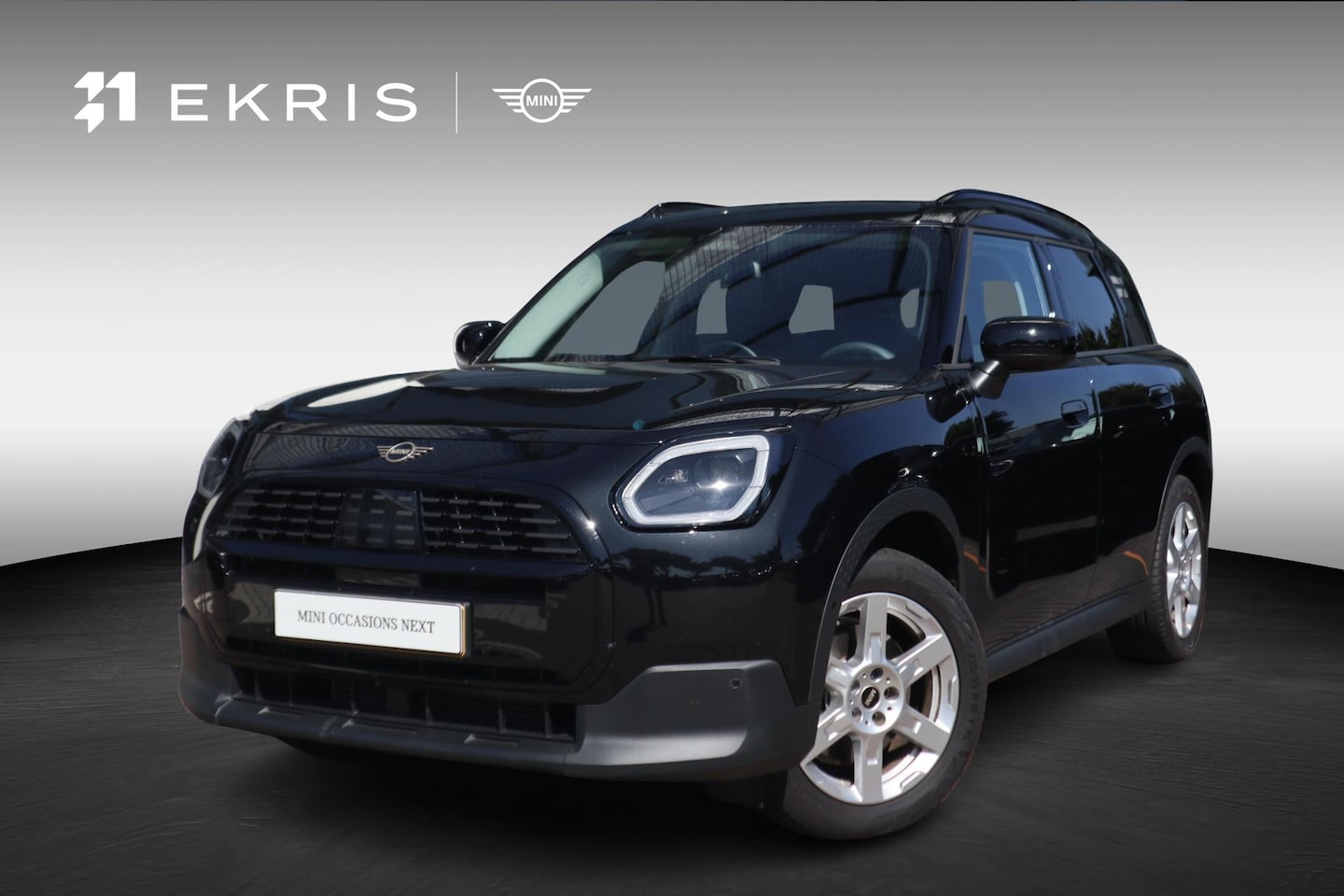 MINI Countryman - C | Classic Uitvoering | Pakket M | Stoel- en Stuurverwarming | Comfort Access | Panorama - AutoWereld.nl