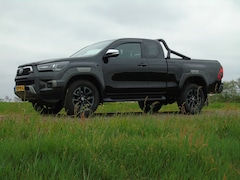 Toyota HiLux - 2.8 D-4D Xtra Cab Invincible