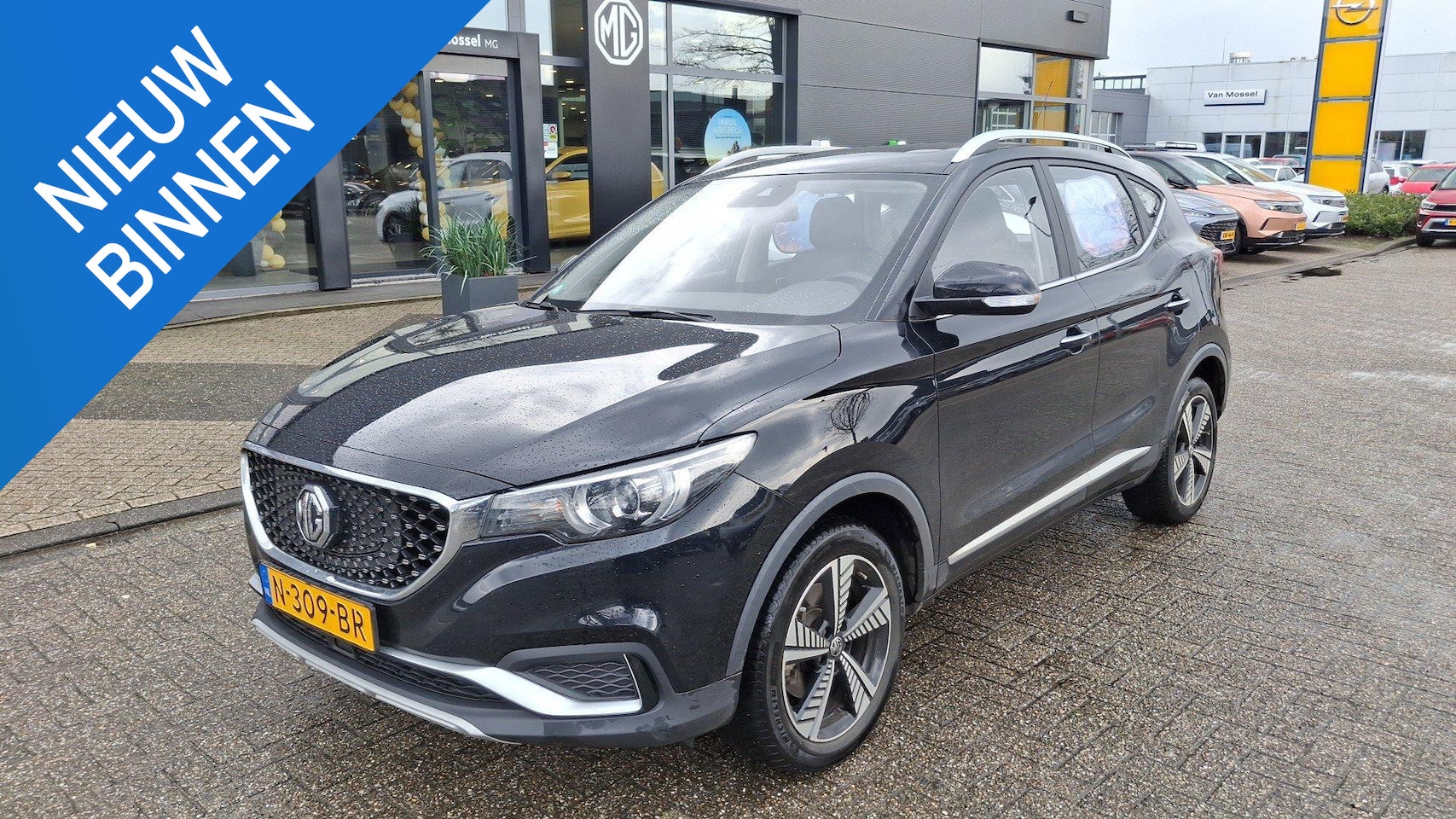 MG ZS - Luxury 45 kWh | Navi | Leder | Panoramadak | Camera | Adaptive Cruise Control | - AutoWereld.nl