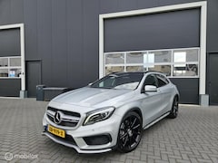 Mercedes-Benz GLA-Klasse - AMG 45 4Matic | Panorama | Kuipstoelen |