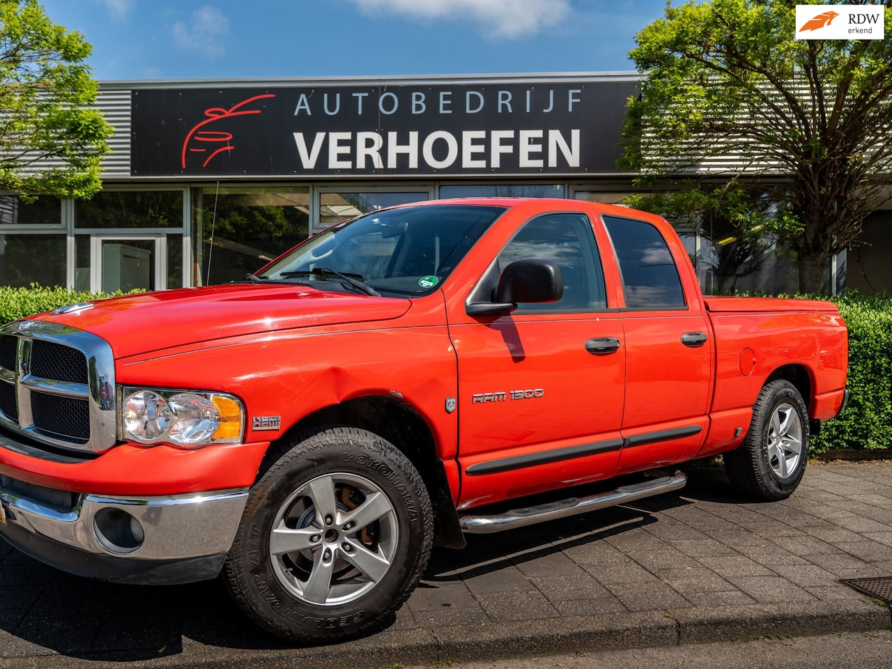 Dodge Ram 1500 - - PARKEER CAMERA - AIRCO - CRUISE CONTR - GRIJS KENTEKEN - TREKHAAK ! - AutoWereld.nl