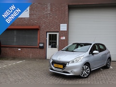 Peugeot 208 - 1.2 VTi Blue Lease Executive 2e eigenaar NAP Cruise PDC Airco Trekhaak APK