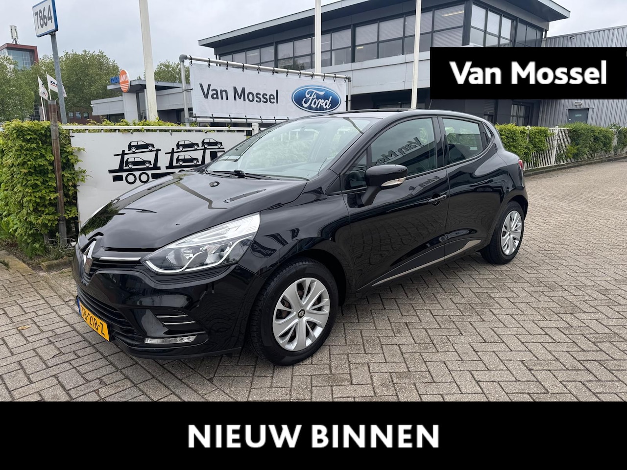 Renault Clio - 0.9 TCe Zen | Parkeersensoren Achter | Navigatie | Cruisecontrol | - AutoWereld.nl