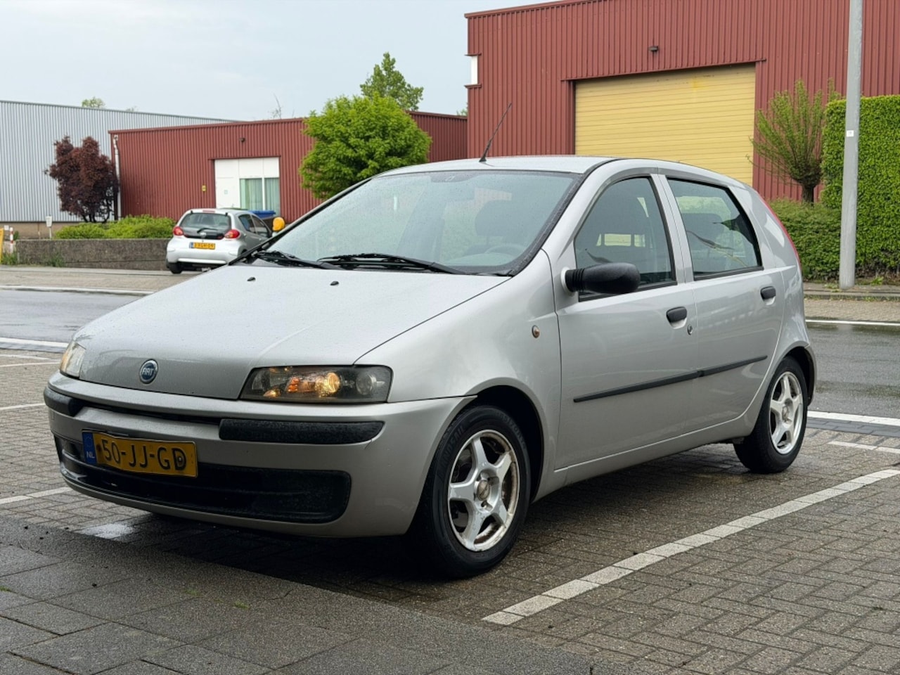 Fiat Punto - 1.2 Benzine 80PK Dynamic AUTOMAAT - AutoWereld.nl