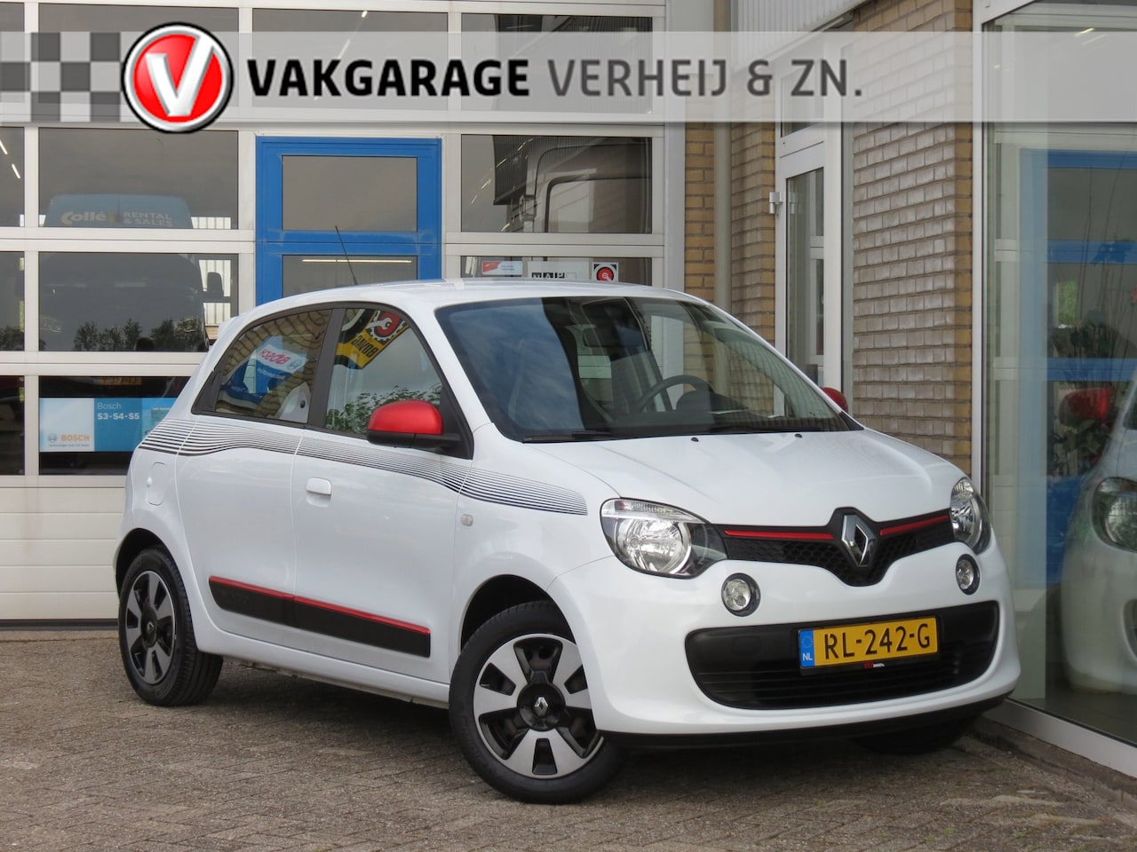 Renault Twingo - 1.0 SCe Collection Airco|Cruise Control|Licht met. Velgen|Bluetooth|Electr. Ramen - AutoWereld.nl