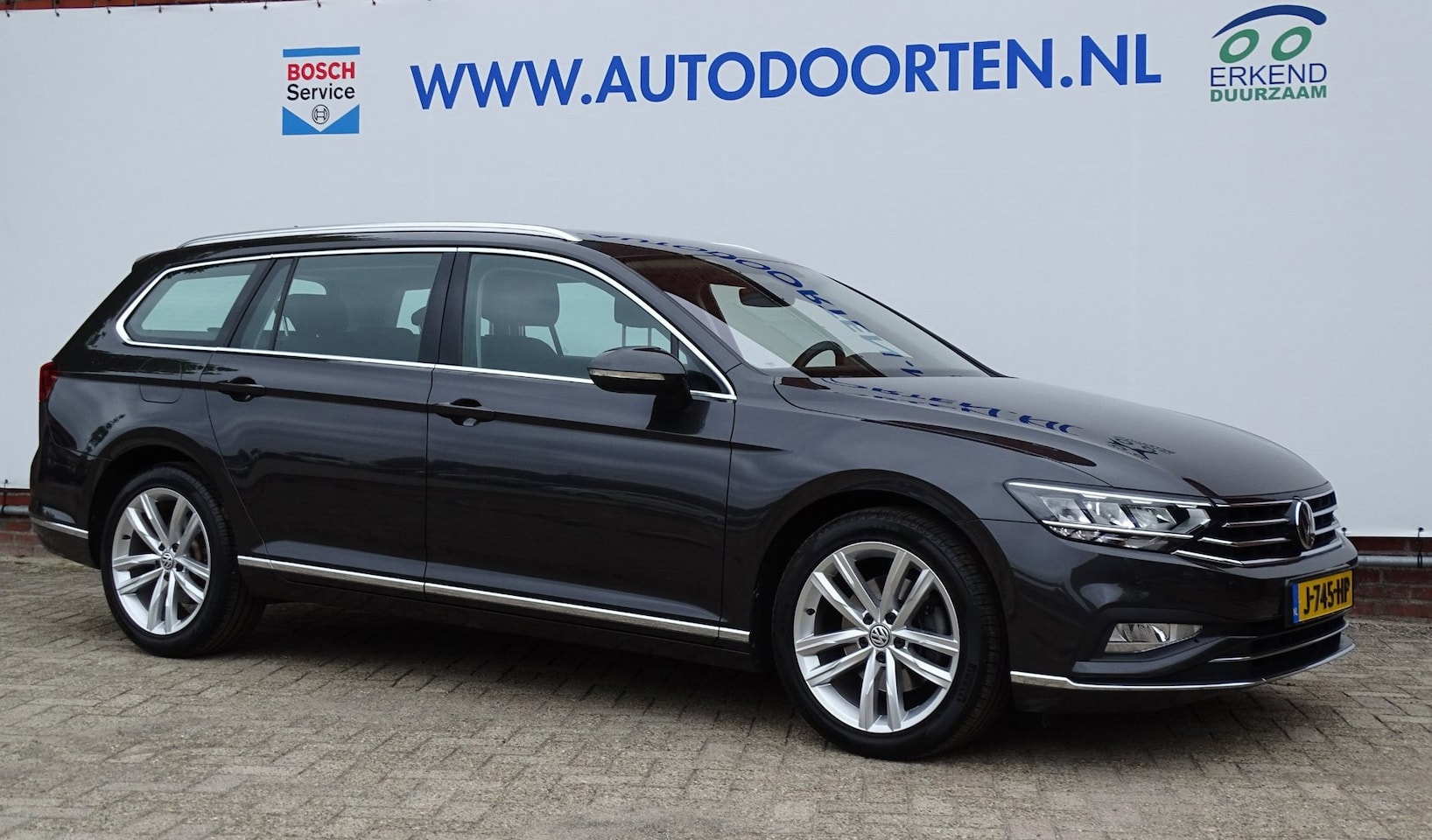 Volkswagen Passat Variant - 1.5 TSI Elegance Business R|Ergo stoel|Adaptive|Camera|Trekhaak - AutoWereld.nl